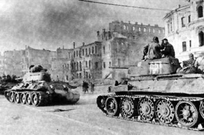 Soviet tanks in Kiev